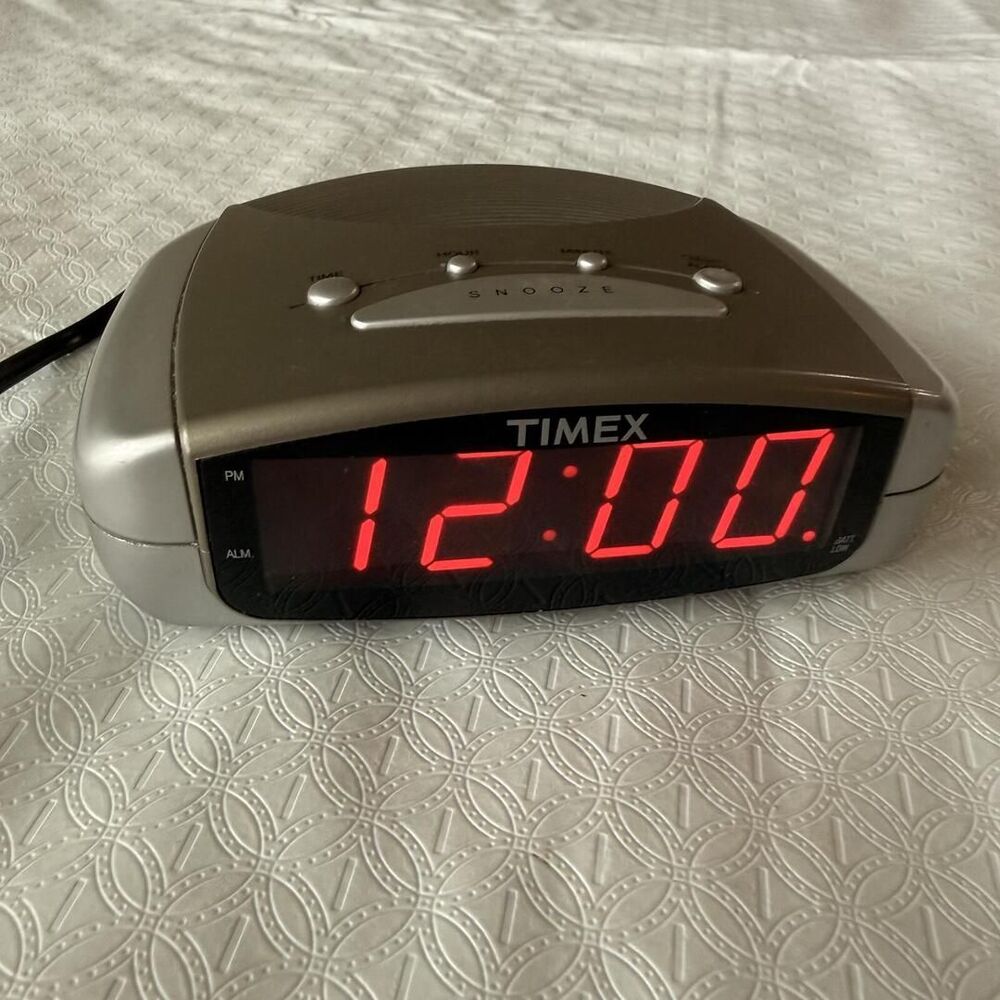 Timex Digital Alarm Clock T109S